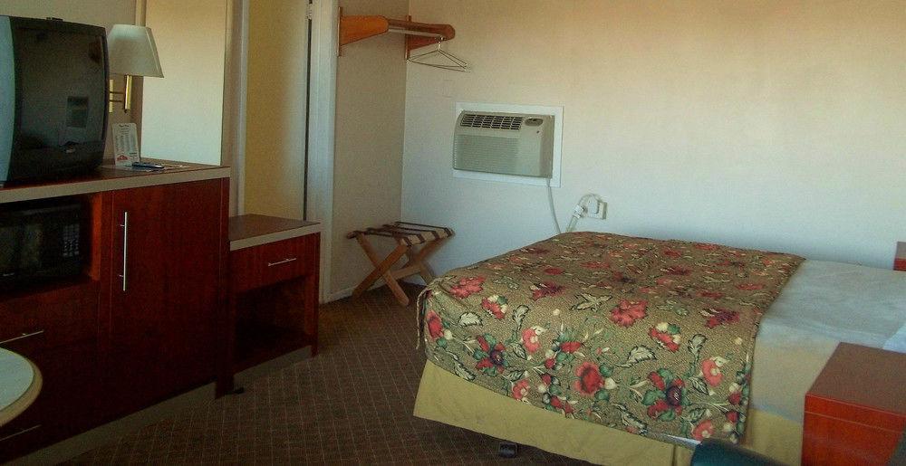Royal Hotel 2*