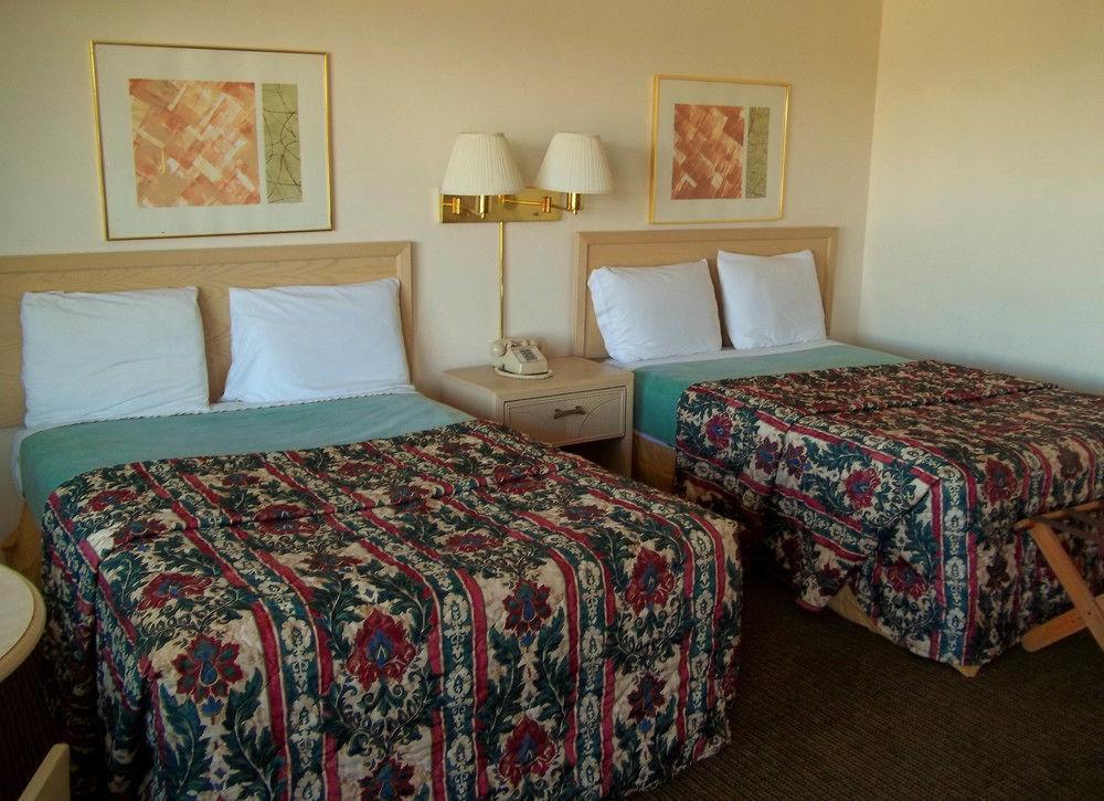 Royal Hotel 2*