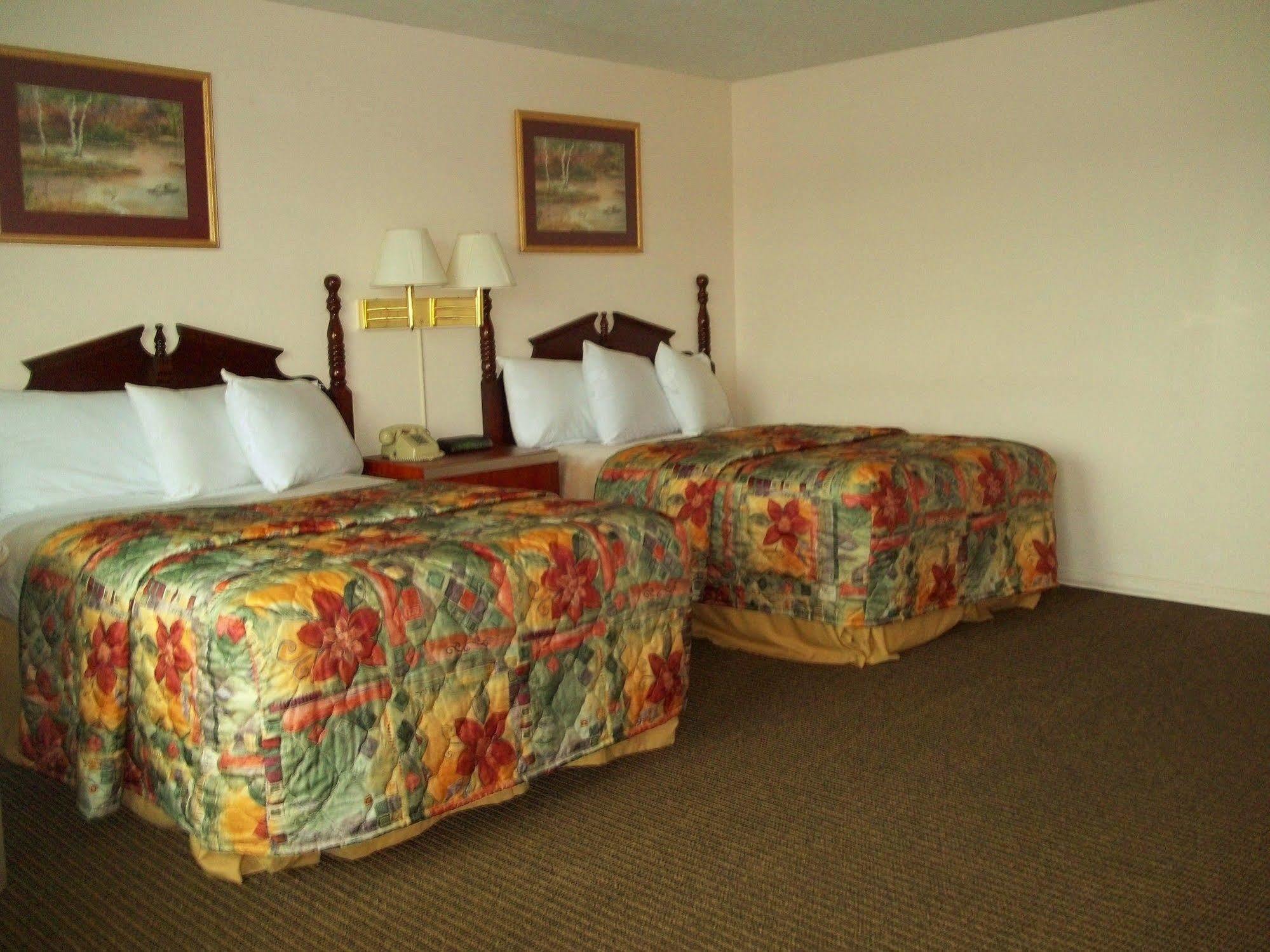 Royal Hotel 2*